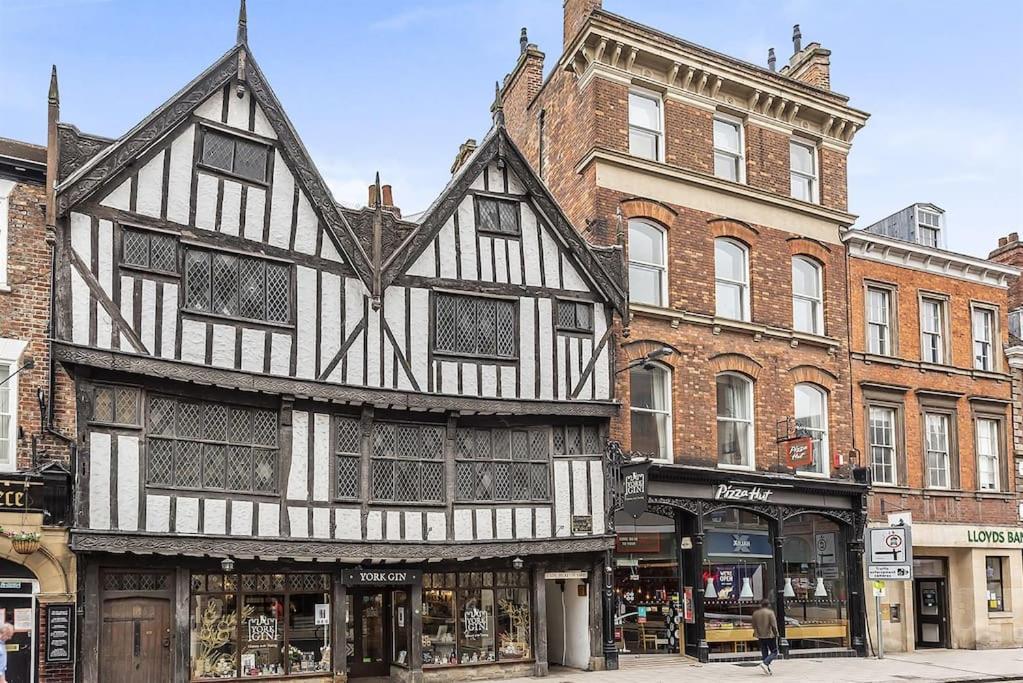 Rowntree One - Stunning Apartment- Grade II Listed York Exterior foto